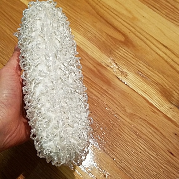 Cache White sequin bridal evening bag clutch - Picture 2 of 8